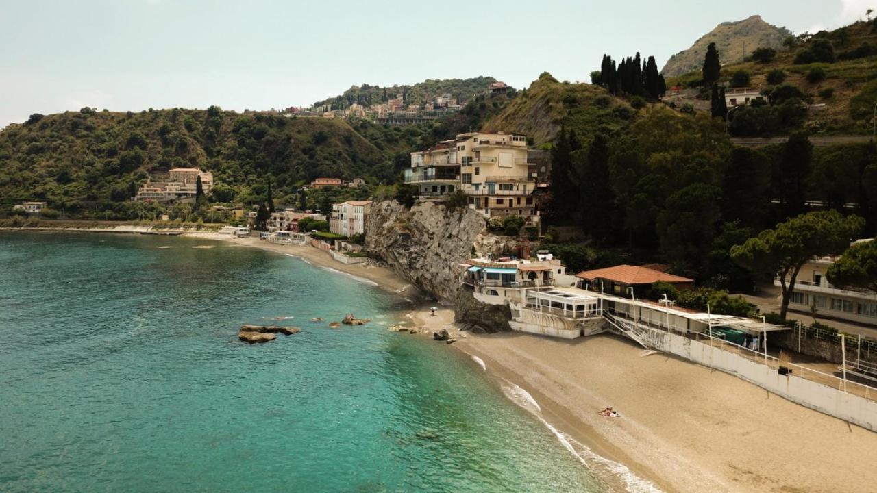 Mare Roccia Beachfront Apartment Taormina Dış mekan fotoğraf